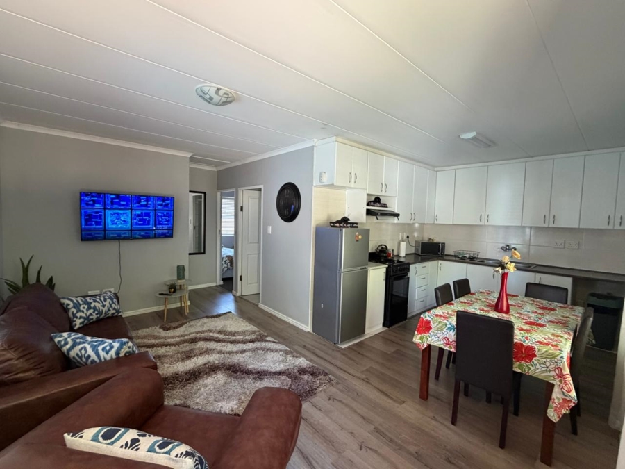 2 Bedroom Property for Sale in Protea Heights Western Cape